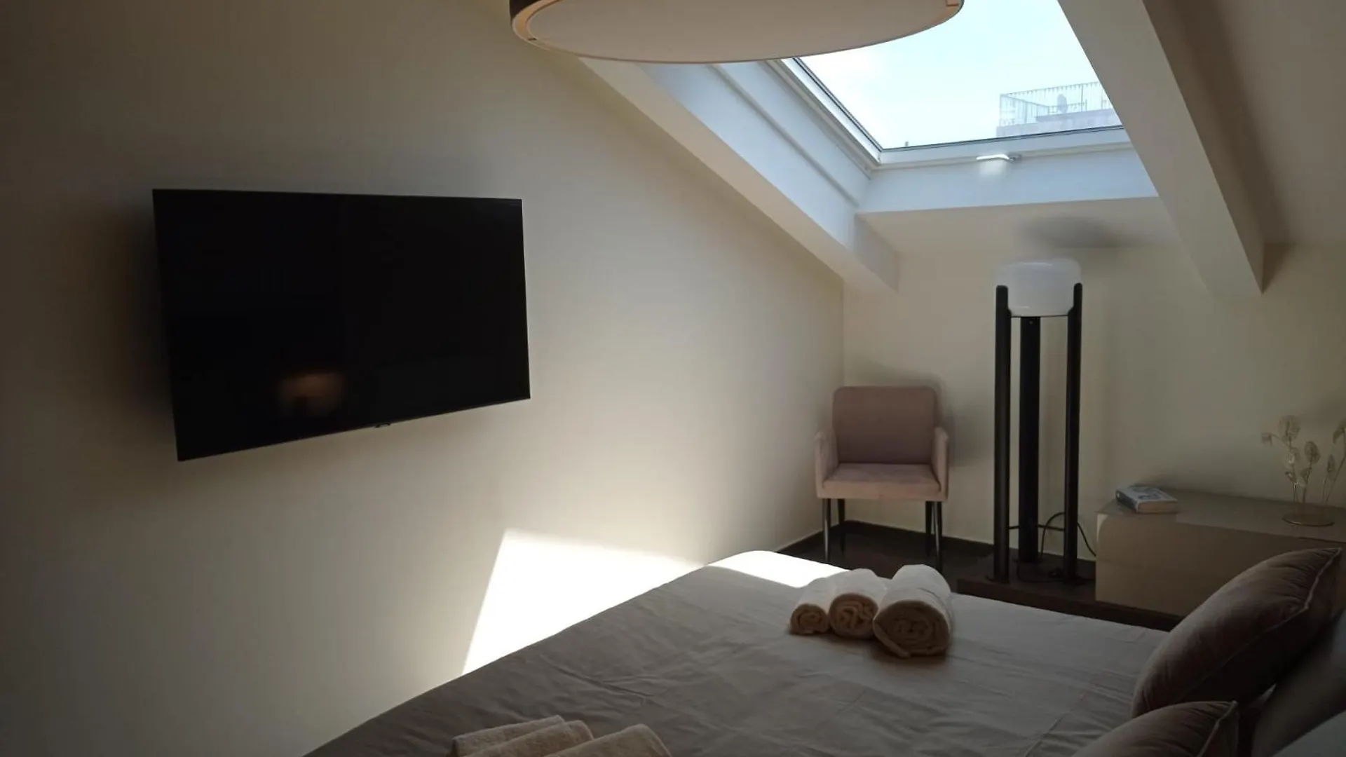Margherita Apartments Napoli Italia
