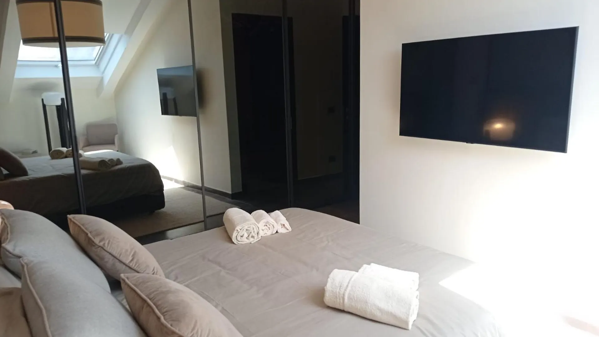 Margherita Apartments Napoli Italia