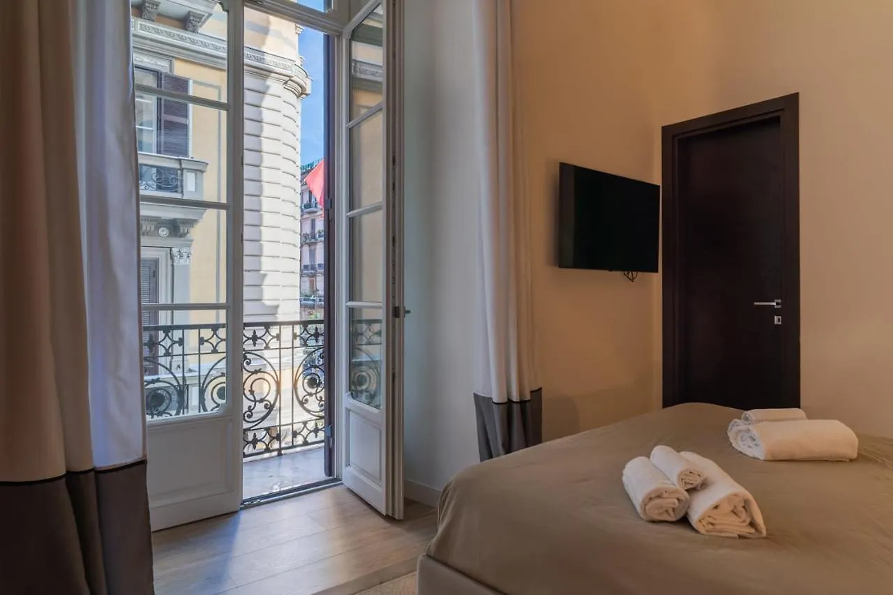 Margherita Apartments Napoli 0*,  Italia